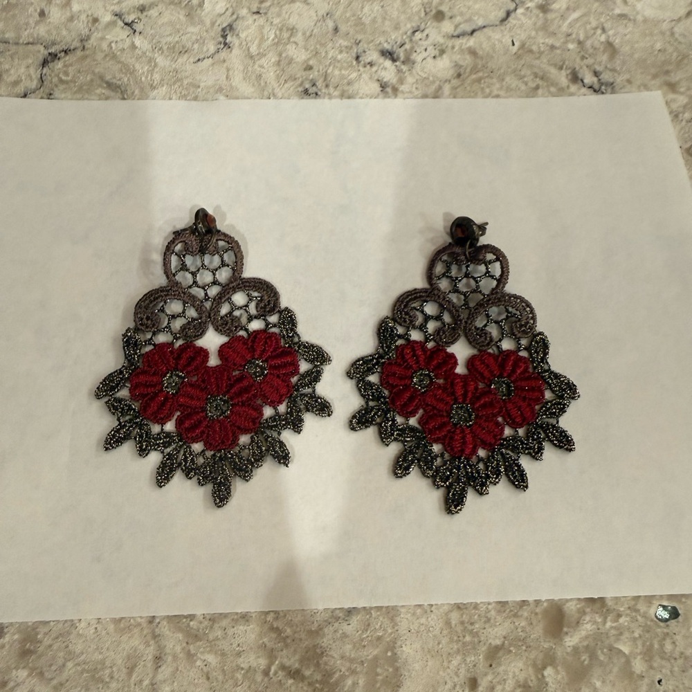 Spanish Lace Earrings - Picture 4 of 4